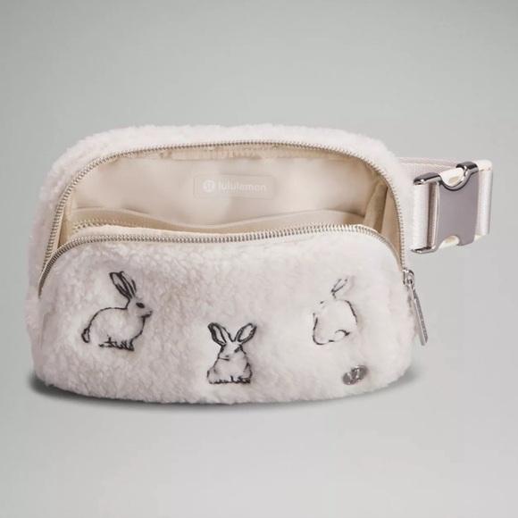 Lululemon Lunar New Year Rabbit Limited Edition belt bag - Picture 3 of 5